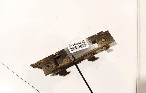 Front bumper mounting bracket