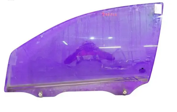 Chevrolet Aveo Front door window glass four-door 