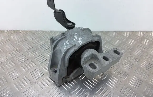Skoda Superb B6 (3T) Engine mount bracket 1K0199262