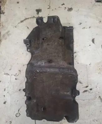 Suzuki Swift I Oil sump