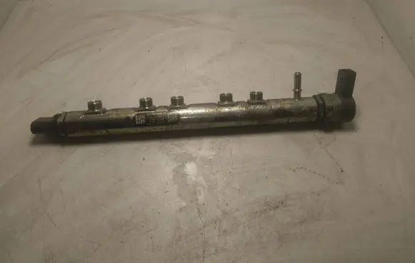 BMW 5 F10 F11 Fuel main line pipe 088932L 7809128 0445214183