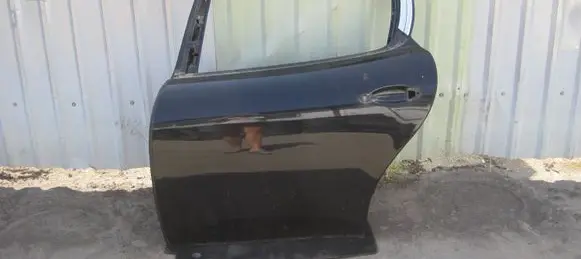Maserati Quattroporte Rear door 67062300