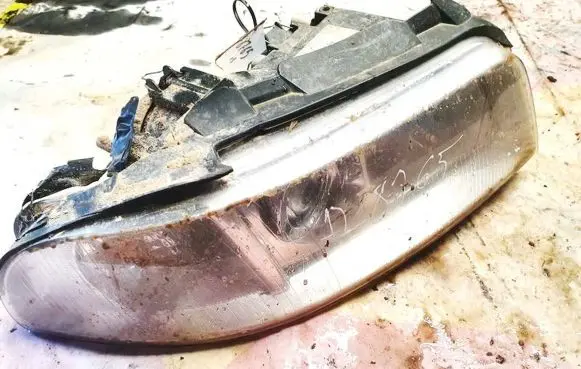 Audi A4 S4 B5 8D Headlight/headlamp 20a005c2 20-a005c2 20a005c220-a005c2