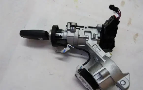 Opel Mokka Ignition lock 95384306
