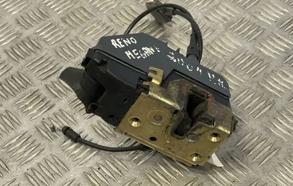 Renault Megane II Front door lock