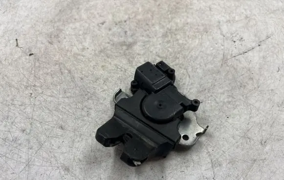 Mitsubishi Lancer X Tailgate/trunk/boot lock/catch/latch 