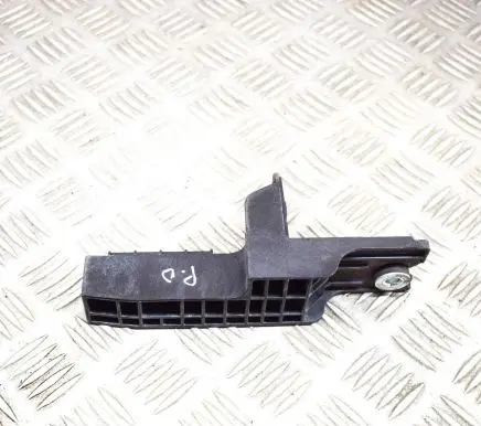 Hyundai Kona I Front bumper mounting bracket K496396000