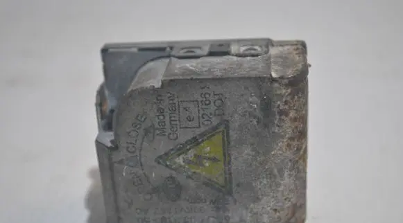 Mercedes-Benz E W211 Headlight ballast module Xenon 5DD00831950