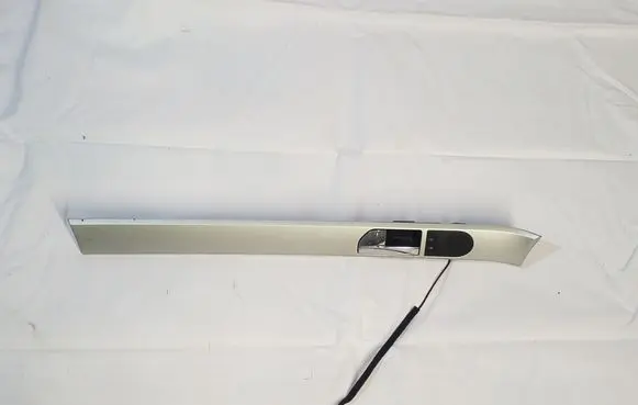 Volkswagen Touareg I Front door interior handle 7L6853077D