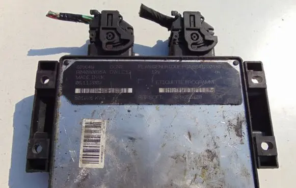 Peugeot Partner Engine control unit/module 9641390180 9648225180