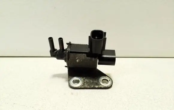 Mitsubishi Outlander Turbo solenoid valve K5T46494