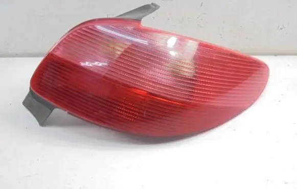 Peugeot 206 CC Rear/tail lights 2531D
