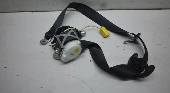 Volkswagen Tiguan Front seatbelt 5N1857705