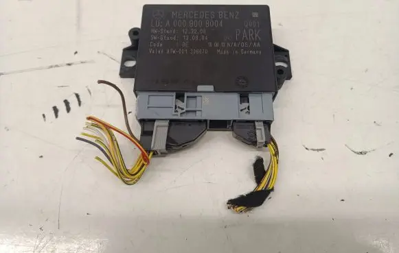Mercedes-Benz E W212 Parking PDC control unit/module A0009008004