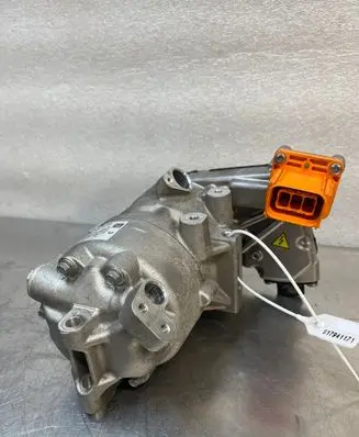 Renault Rafale Air conditioning (A/C) compressor (pump)