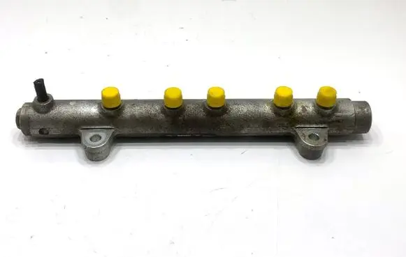 Honda CR-V Fuel main line pipe 