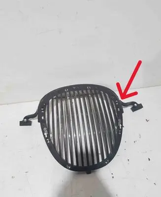 Jaguar S-Type Quarter panel pressure vent 2R838A100AA