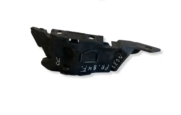 Seat Leon (1P) Front bumper mounting bracket 1P0807184