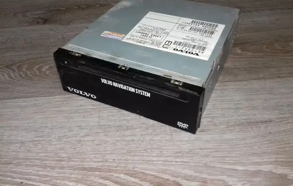 Volvo V70 Navigation unit CD/DVD player 86739421