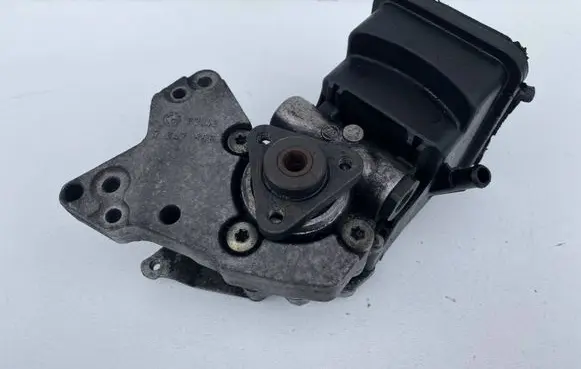 BMW 3 E46 Power steering pump 2247556 1095749
