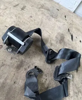 Nissan NV400 Front seatbelt 868846264R