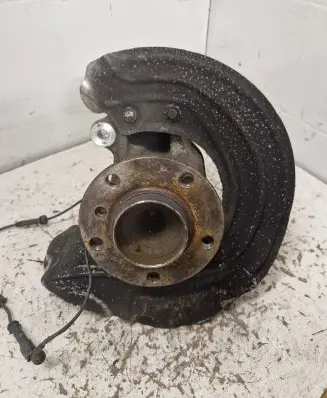 BMW 4 F36 Gran coupe Front wheel hub 6858312