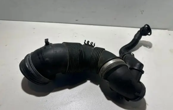 Skoda Superb B8 (3V) Air intake duct part 5Q0129654
