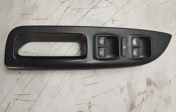 Skoda Octavia Mk2 (1Z) Electric window control switch 1Z1867171