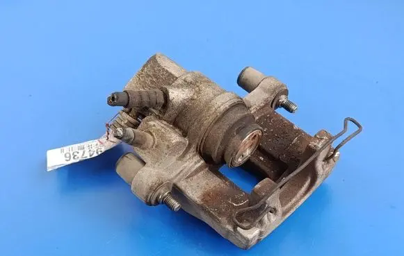 Mazda 3 I Rear brake caliper