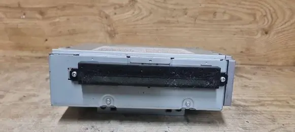 Volvo V50 Radio/CD/DVD/GPS head unit 31285535AA 01737011 31285448