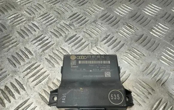 Audi A5 8T 8F Gateway control module 8T0907468AC