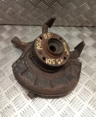 Volkswagen Polo III 6N 6N2 6NF Front wheel hub