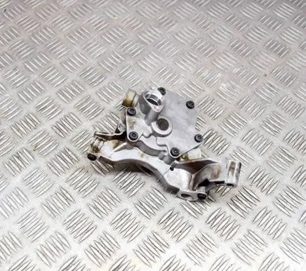 Volkswagen Touran I Oil pump 03C115121J 03C105AG