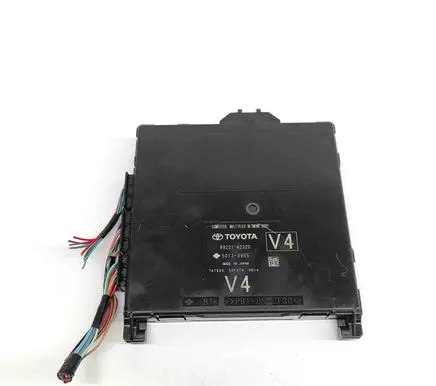 Toyota RAV 4 (XA50) Central body control module 50133955 8922142320
