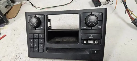 Volvo XC90 Head unit multimedia control 30679180 05W05E 8673766