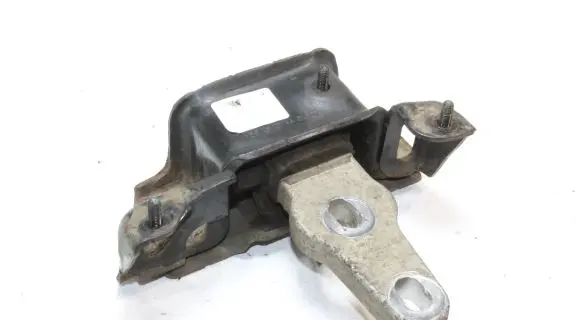 Ford Fiesta Engine mounting bracket