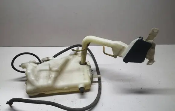 Mercedes-Benz CLS C219 Windshield washer fluid reservoir/tank 2118601460