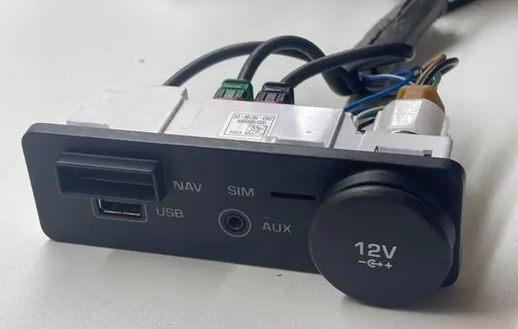 Jaguar F-Pace USB socket connector JX6319C166EA