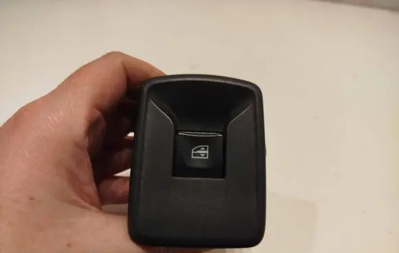 Renault Kangoo II Quarter vent window switch 