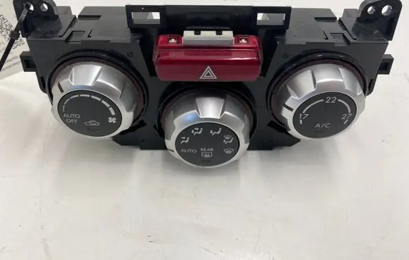 Subaru Forester SH Climate control unit 72311SC060 T1007170D