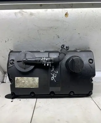 Volkswagen PASSAT B6 Rocker cam cover 038103475Q