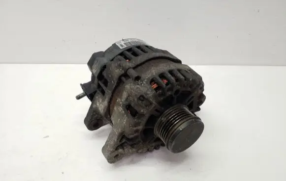 Hyundai ix35 Generator/alternator 2606259 373002F100