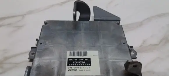 Toyota Prius (XW20) Engine control unit/module 8966147170 2751009522