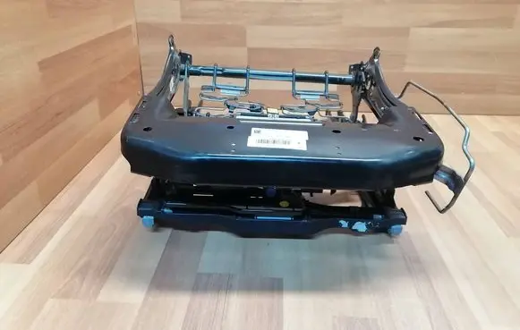 Renault Espace V (RFC) Front passenger seat console base A173148150 1183325X 21730EF150761325