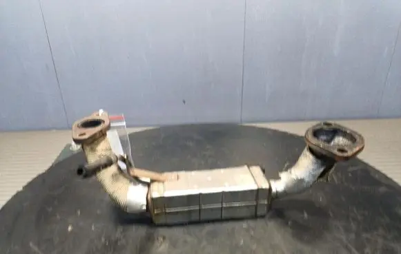 Mazda 6 EGR valve cooler rf8g-20304