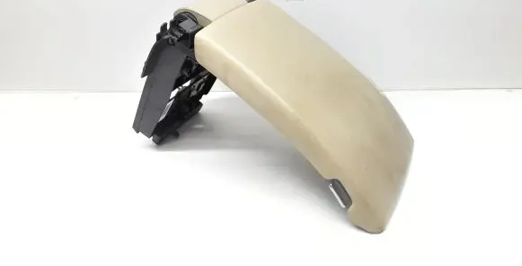 Volvo V70 Armrest 30715142 39870954