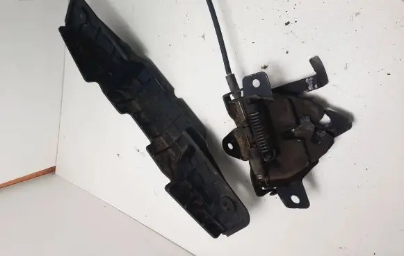 KIA Ceed Engine bonnet/hood lock/catch