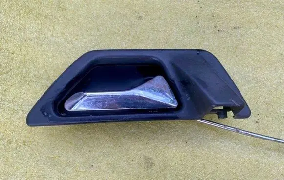 Mercedes-Benz E W124 Front door interior handle