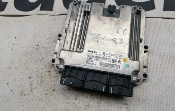 Citroen C5 Engine control unit/module 0281013210 9662935580
