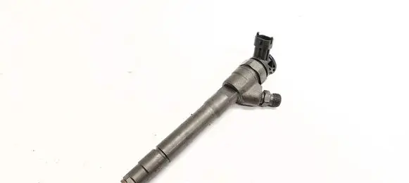 Nissan X-Trail T32 Fuel injector 0445110546